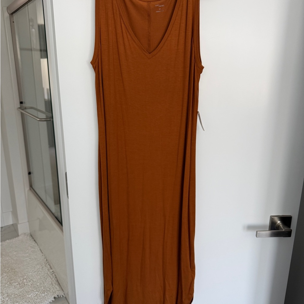 Daily Ritual Sleeveless V-Neck Maxi Dress in Rust